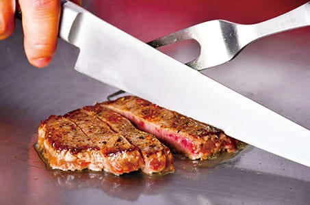 北近江長浜「大河ドラマ館」西教寺「客殿」内部特別公開 秀吉・秀長兄弟ゆかりの地と戦国ロマン 日帰り 近江牛専門店で食す 阪急交通社限定「近江牛すき焼き御膳」の昼食1